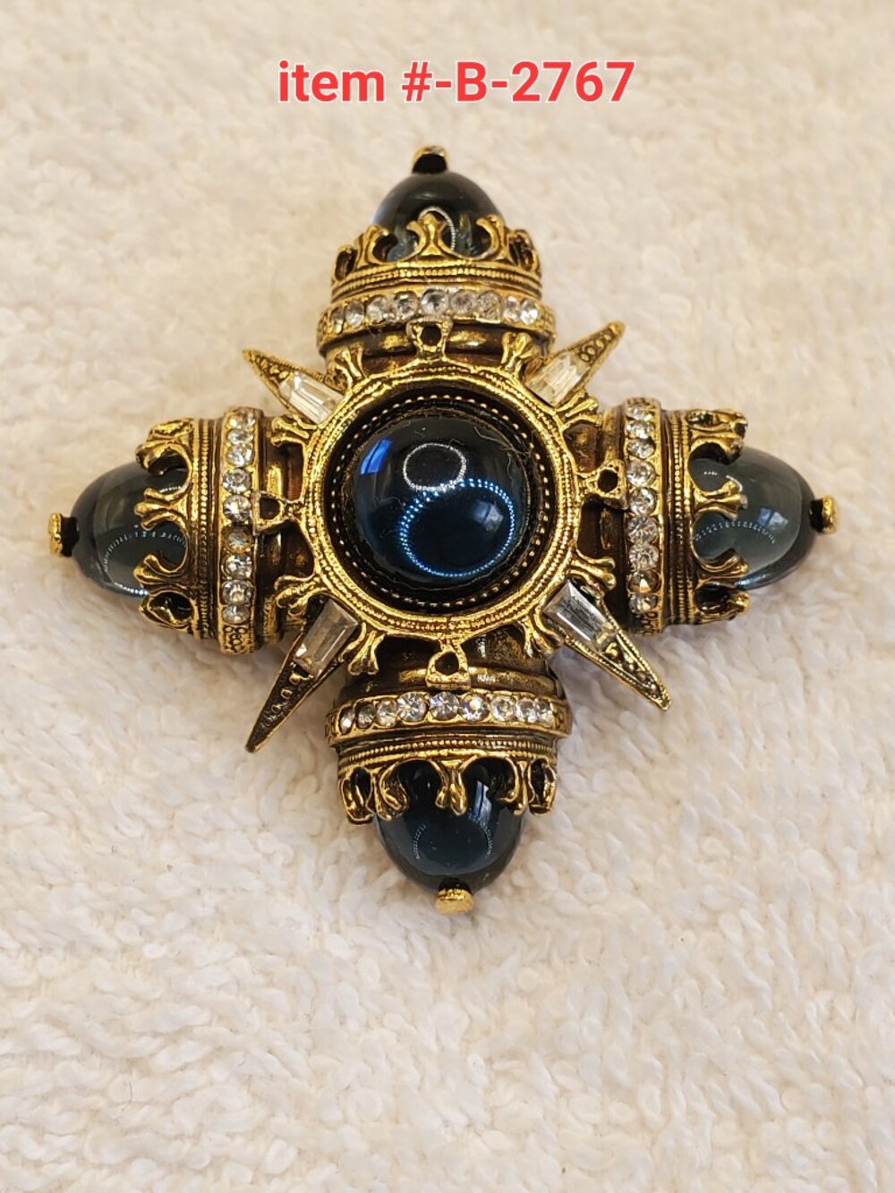 1 Vintage Pendant / Brooch, item 2767,. wt. 32 grams.